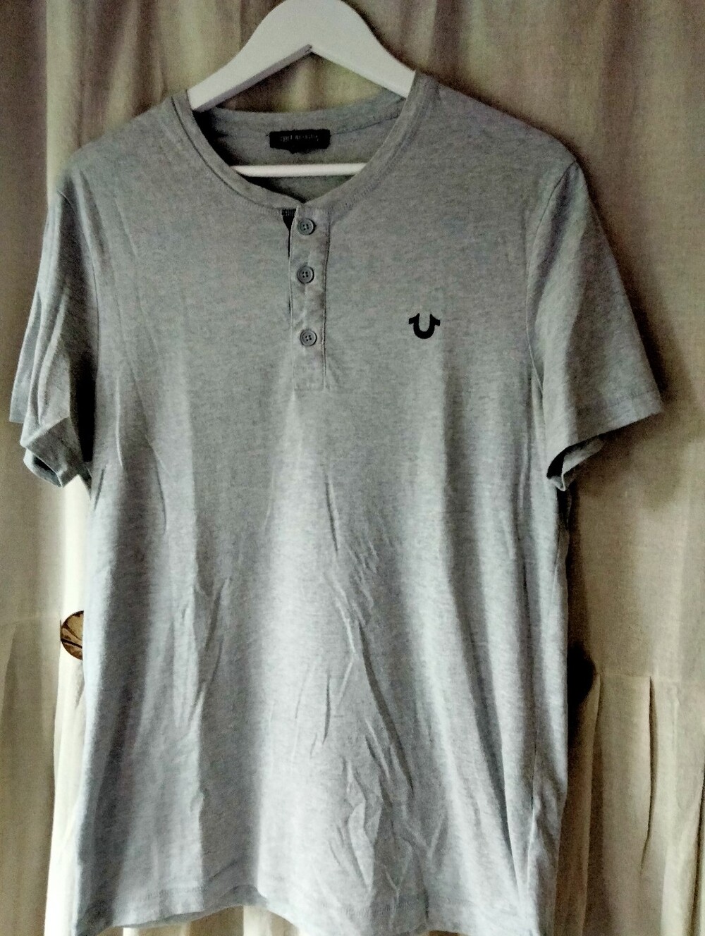 True Religion Men’s Gray Short Sleeve Henley Tee